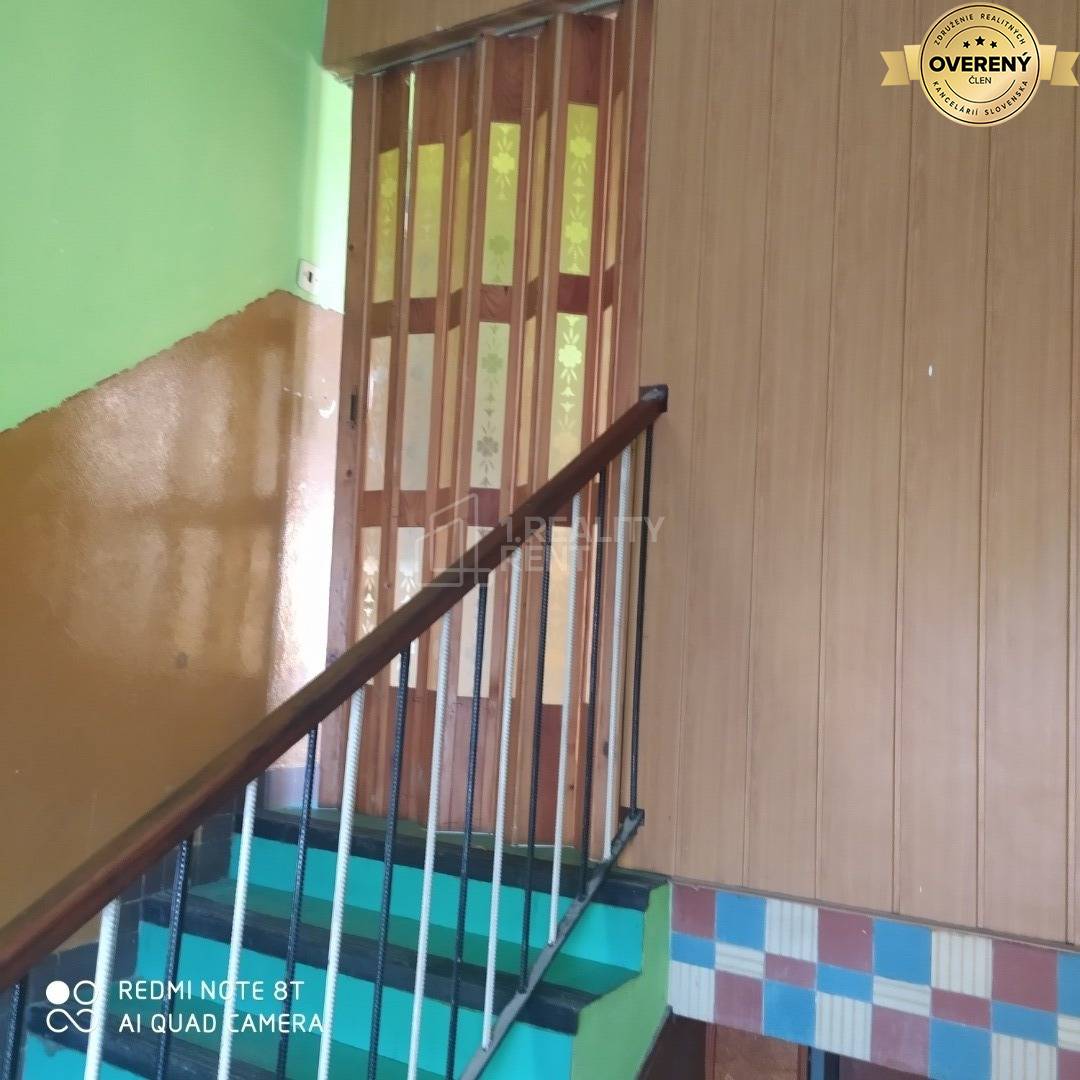 rodinný dom Svrčinovec- schodište