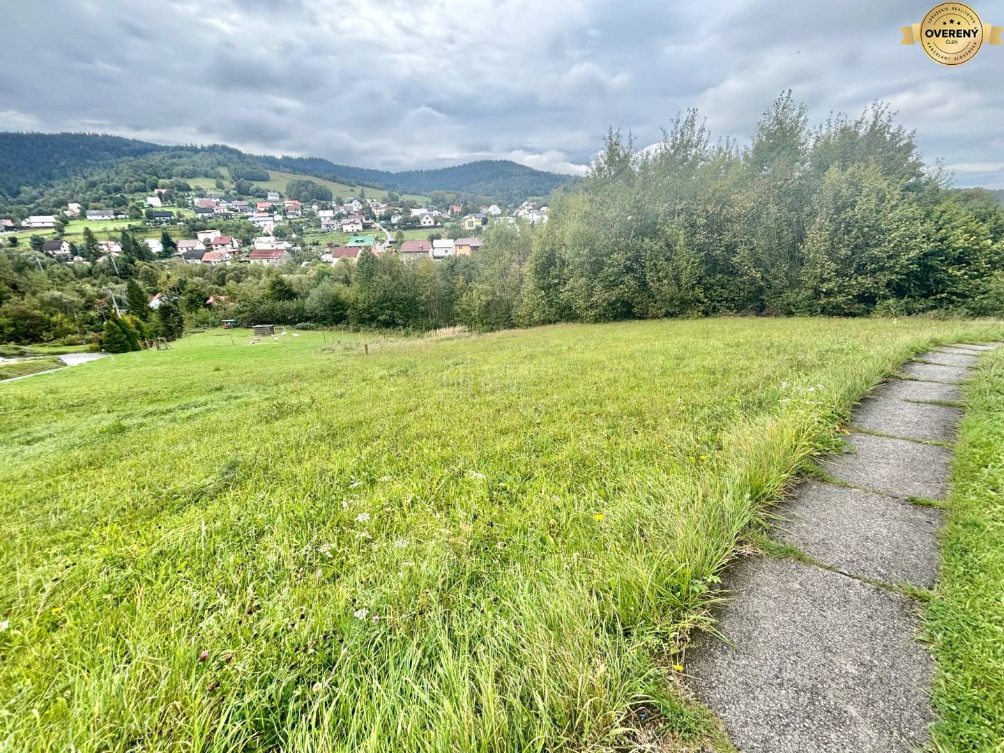 súbor pozemkov na výstavbu v Skalitom