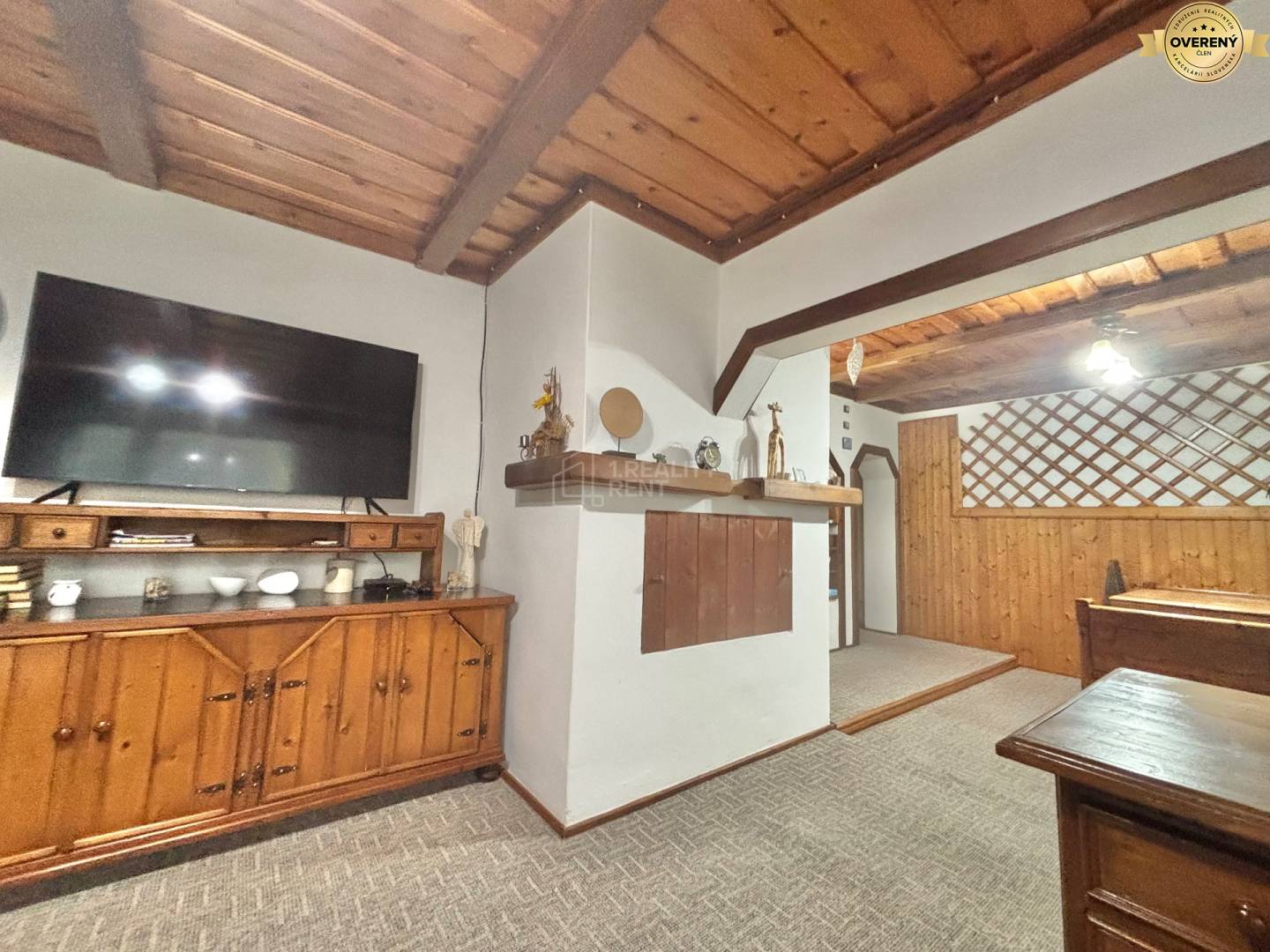 Rodinný dom pod lesom v Makove