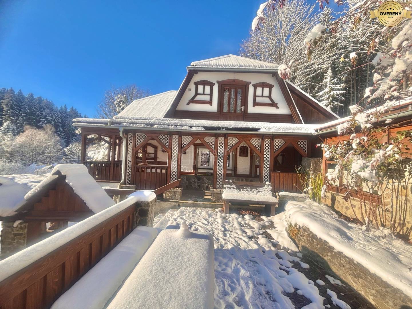 zimná krása- rodinný dom Makov