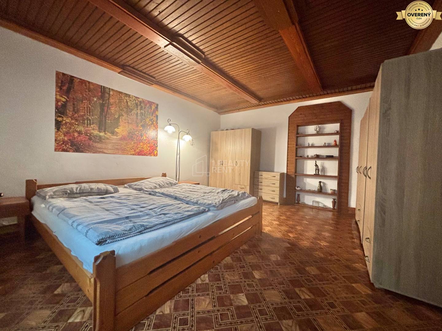 Rodinný dom pod lesom v Makove