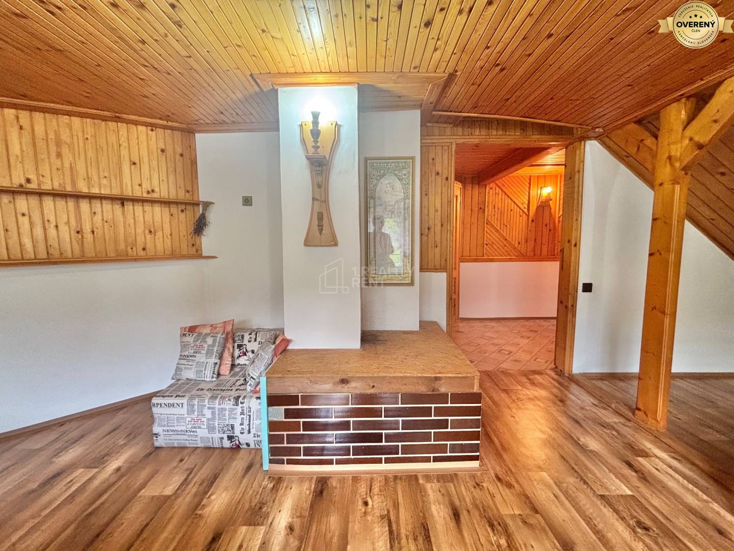 Rodinný dom pod lesom v Makove