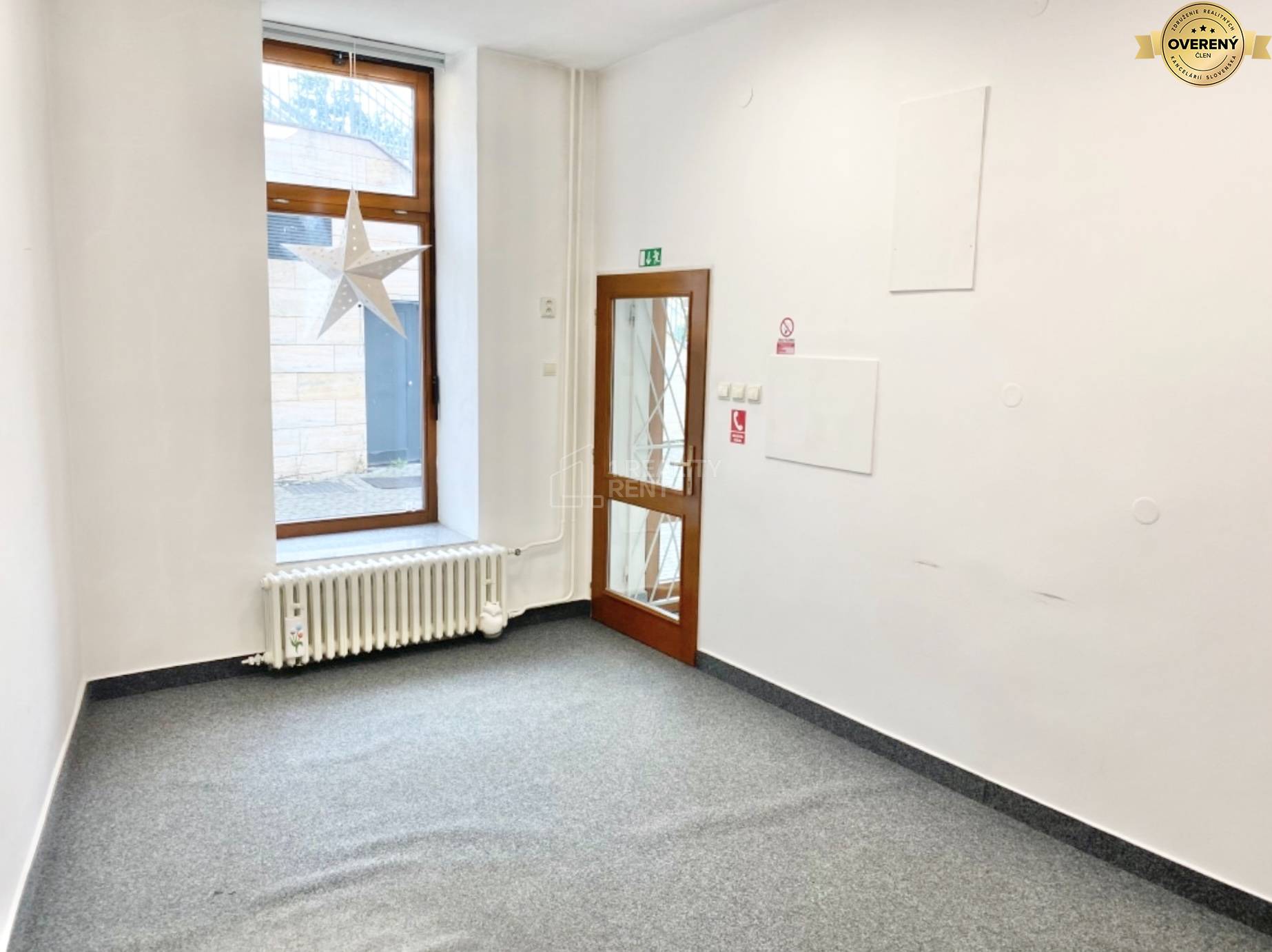 Obchodno kancelársky priestor 40 m² pešia zóna.