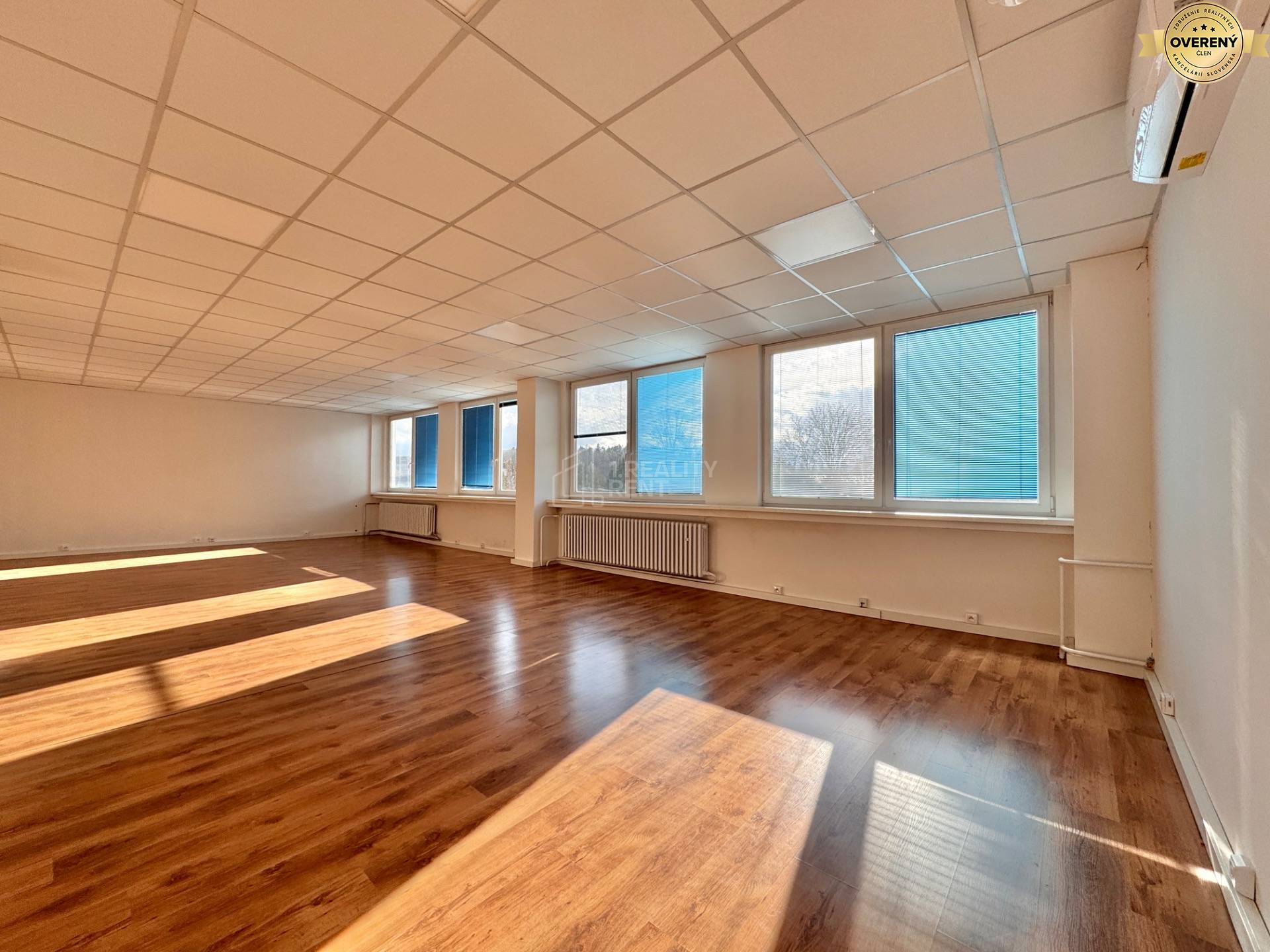 Kancelársky priestor 144 m² Vysokoškolákov