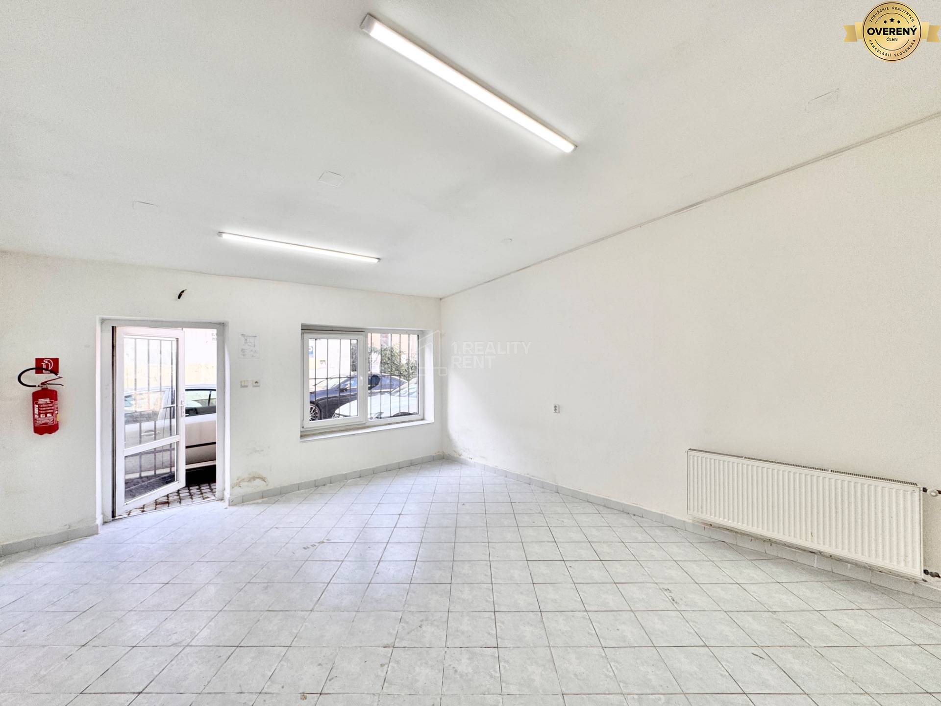 Obchodný priestor 76