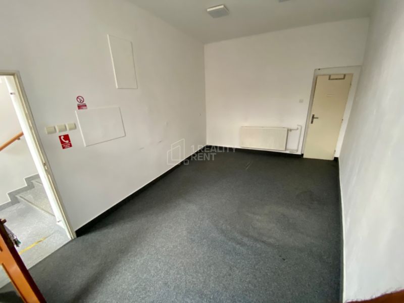 Obchodno kancelársky priestor 40 m² pešia zóna.