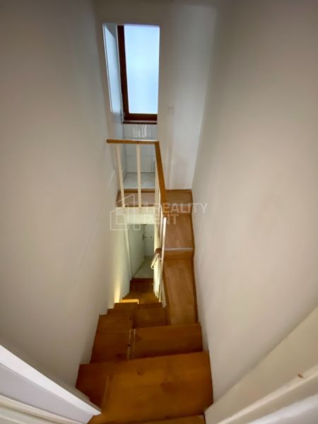 Obchodno kancelársky priestor 40 m² pešia zóna.
