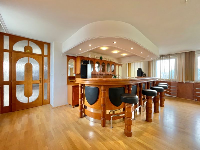 Kancelársky priestor 160 m²