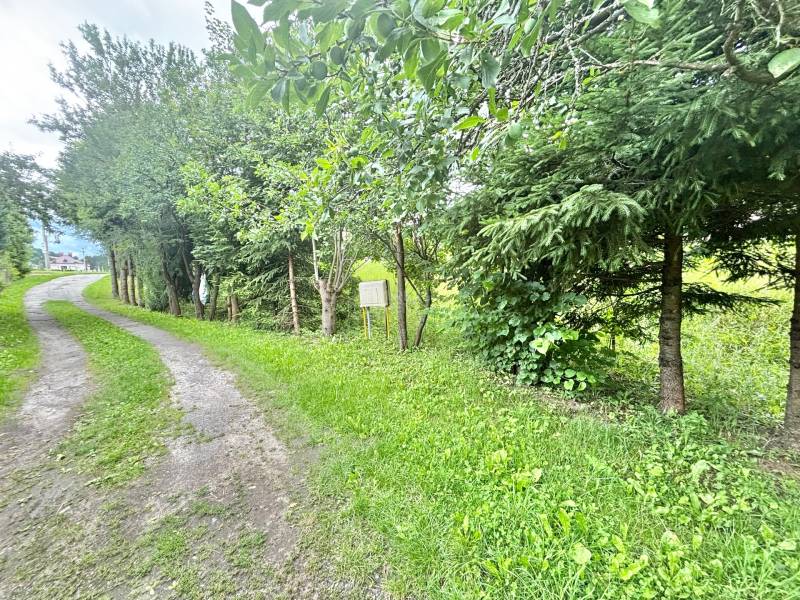 rodinný dom Makov- príjazd