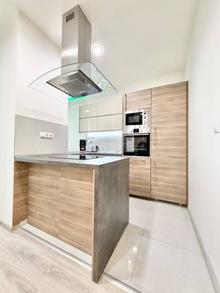 Prenájom dvojizbový byt 68 m2 v Žiline centre