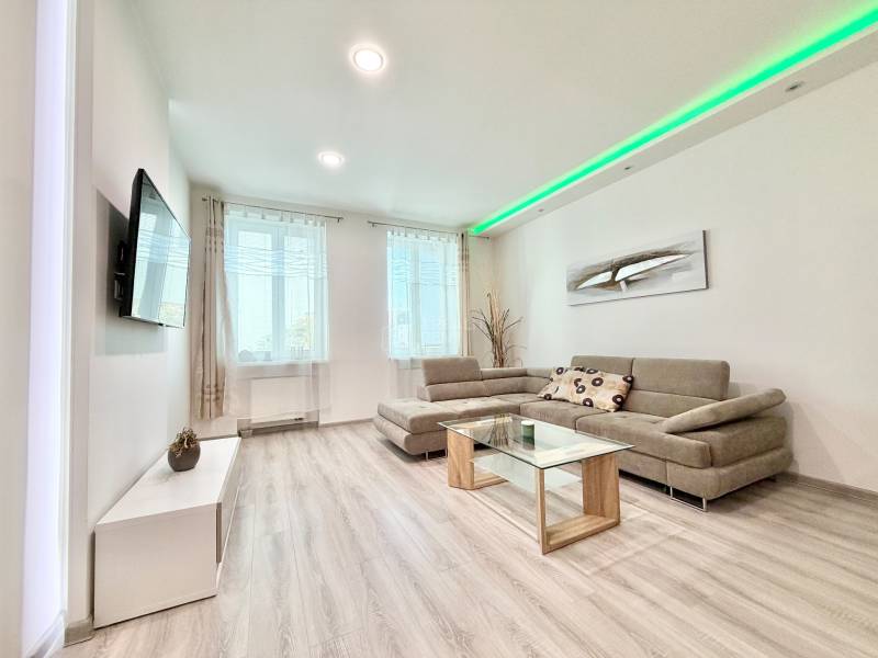 Prenájom dvojizbový byt 68 m2 v Žiline centre