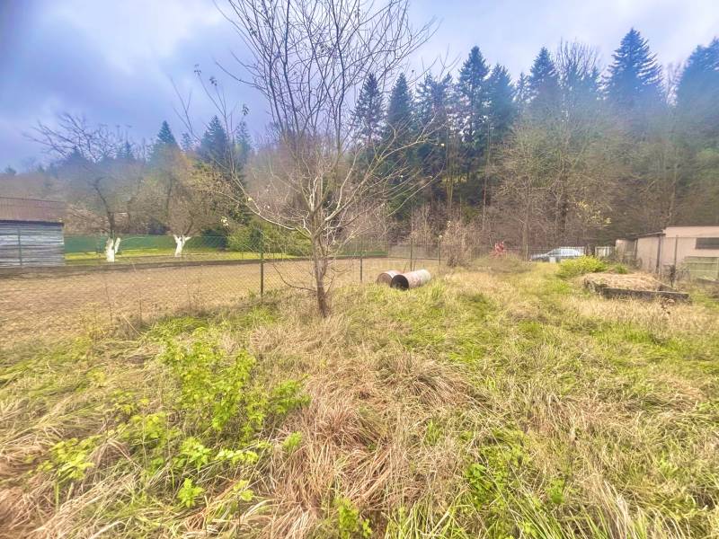 pozemok v zastavanom území Oščadnica