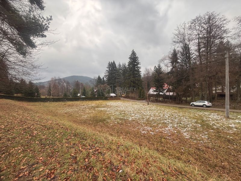 pozemky na výstavbu rekreačného objektu Makov- pri zjazdovke