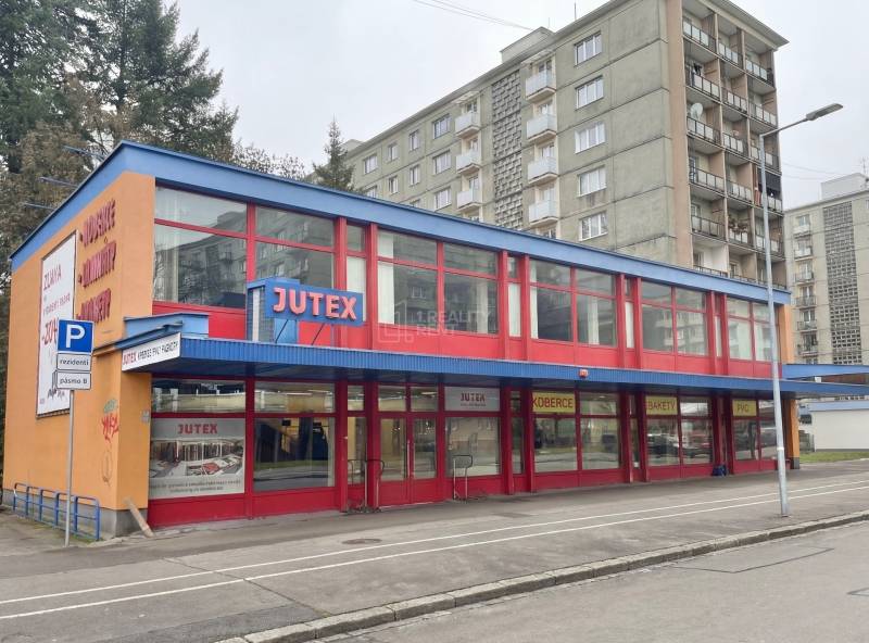 Budova bočný pohlad