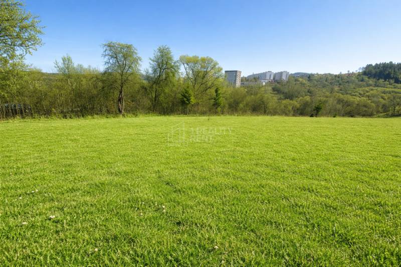 Luxusnú Stavebny pozemok v Čadci