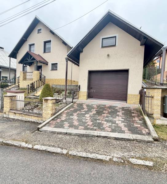 Predaj dom s garážou Zákopčie