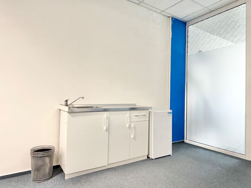 na prenájom obchodné priestory s rozlohou 108 m2 - Žilina